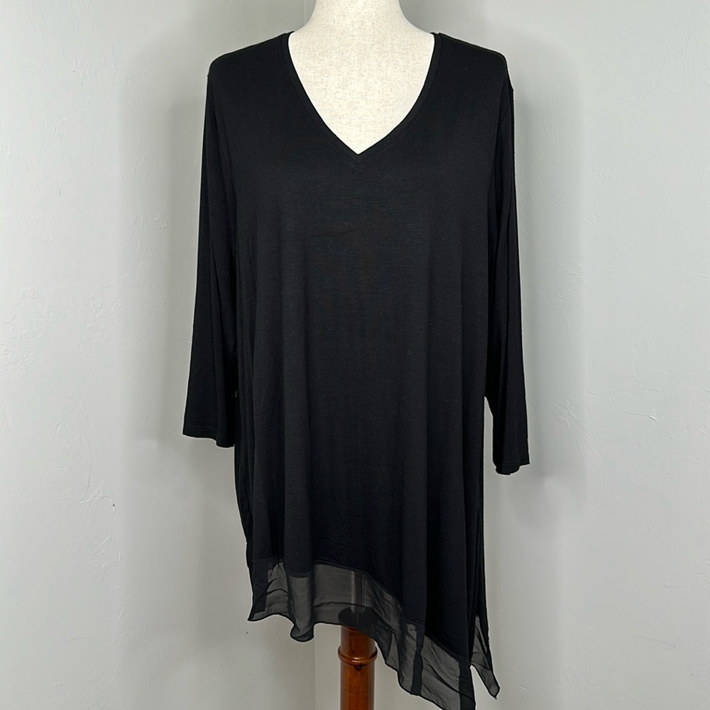 Lane Bryant Black Knit Asymetrical Hem Blouse NWT